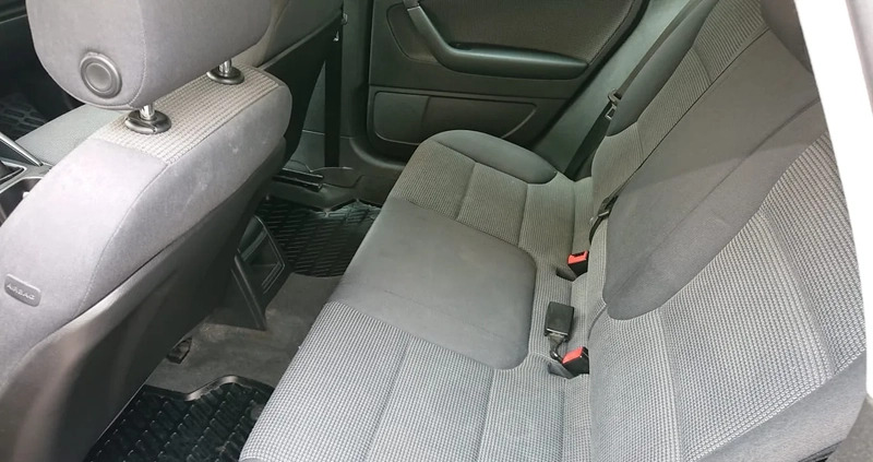 Audi A3 cena 18699 przebieg: 242000, rok produkcji 2007 z Kraków małe 37